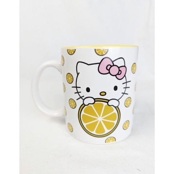 Sanrio hello kitty‎ mug  20 fl oz  dishwasher safe microwave safe - Picture 1 of 4